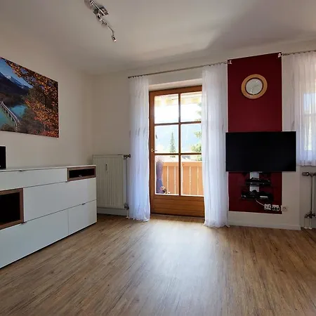 Daire Ferienwohnung Benediktenwand